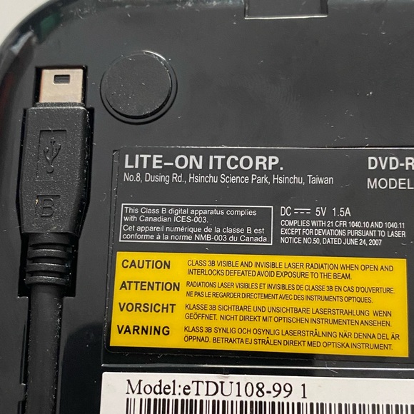 LITE-ON Black USB 2.0 Interface External DVD Drive - Model eTDU108 W/ Cord - Picture 6 of 10